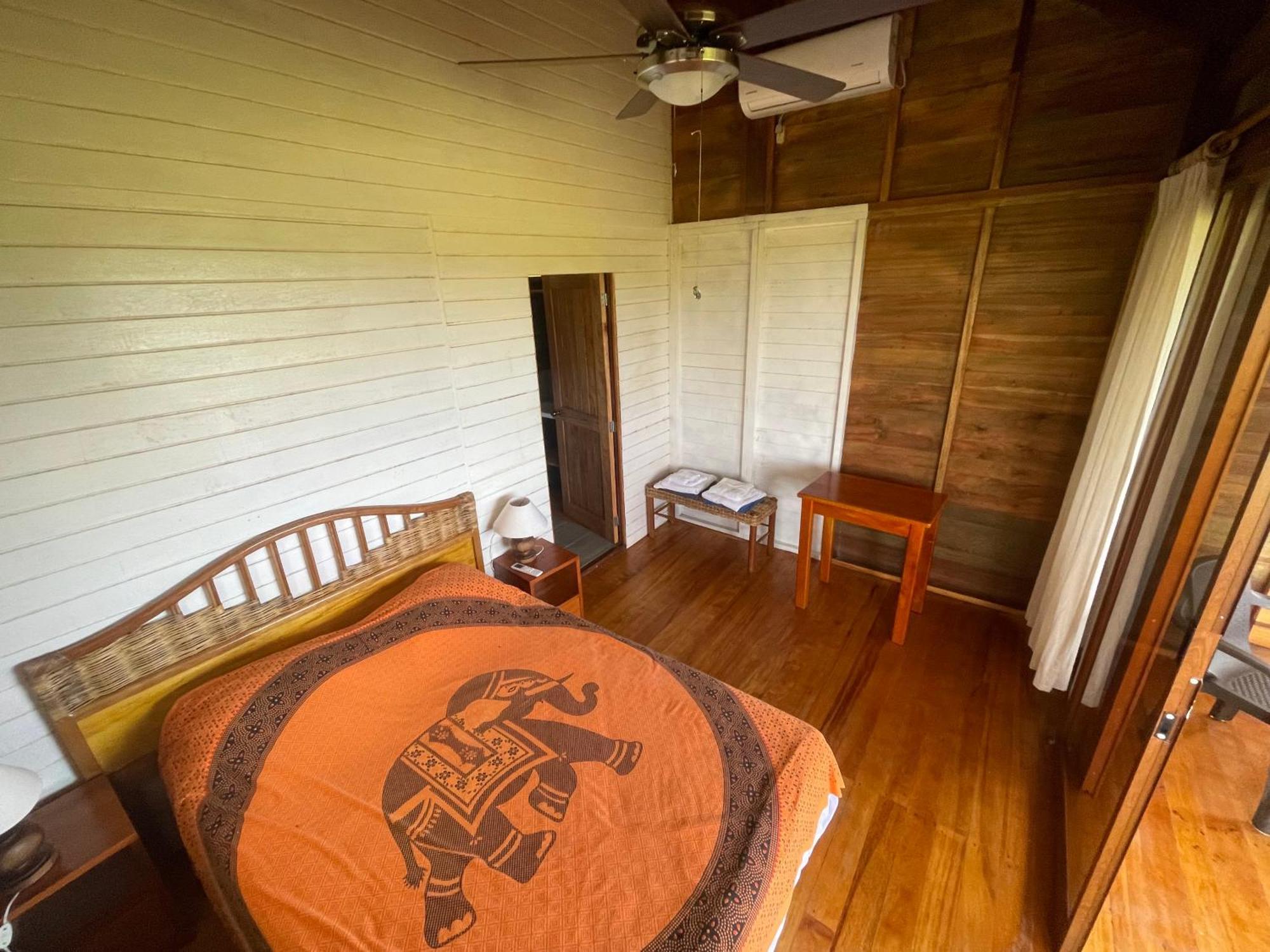 Galapagos Chalet Пуерто Айора Екстериор снимка